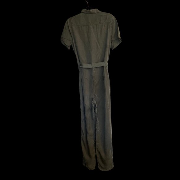 Olive Green Short Sleeve Jumpsuit wth belt and pockets. Soft material Size 40 - Picture 4 of 5